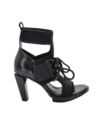 Босоножки жеские