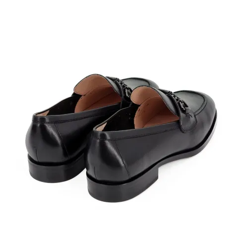 Лоферы женские