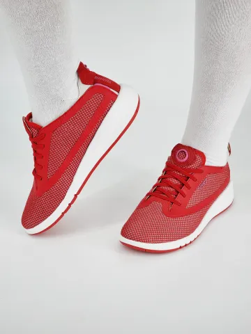 Кроссовки женские