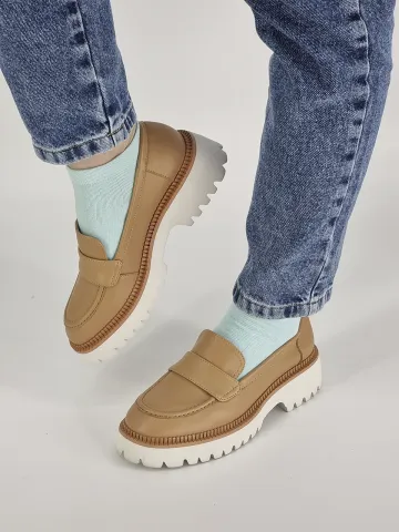 Лоферы женские