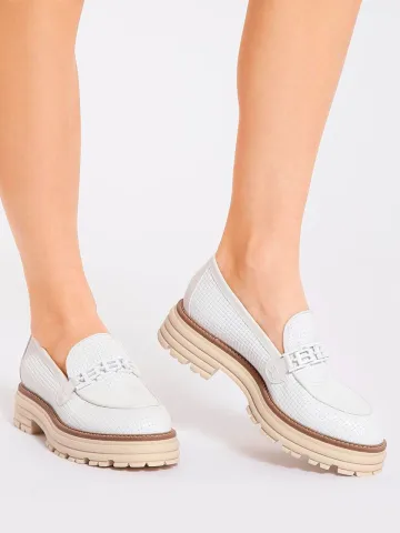 Лоферы женские