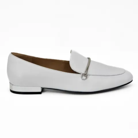 Лоферы женские