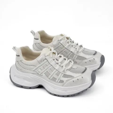 Кроссовки женские