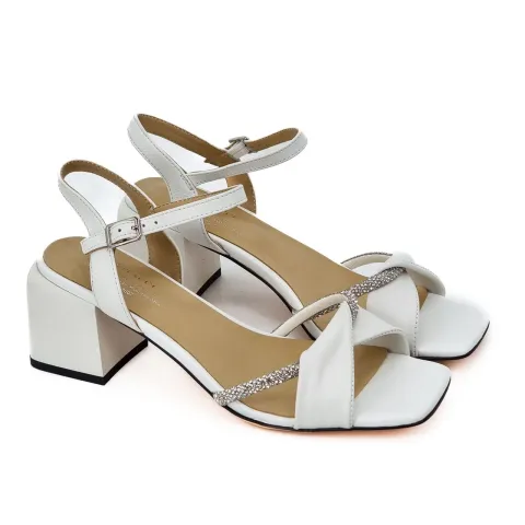 Босоножки женские