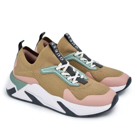 Кроссовки женские