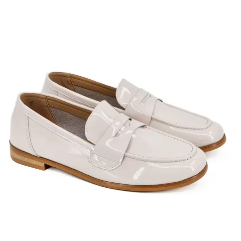 Лоферы женские