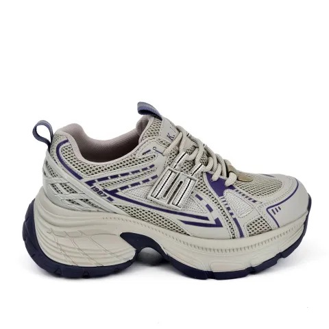 Кроссовки женские