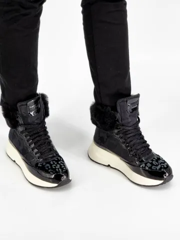 Кроссовки женские зима