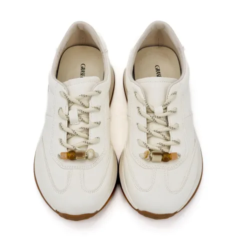 Кроссовки женские