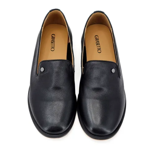 Лоферы женские