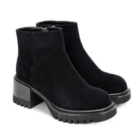 Ботинки женские