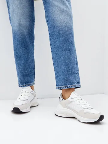 Кроссовки женские