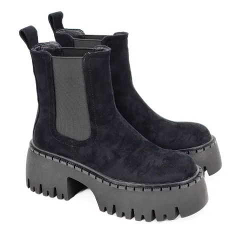 Ботинки женские