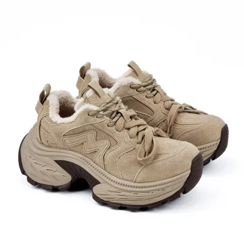 Кроссовки женские