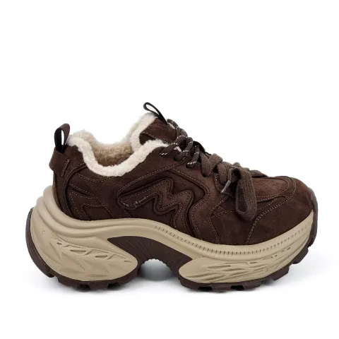 Кроссовки женские