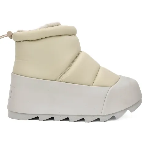 Дутики женские