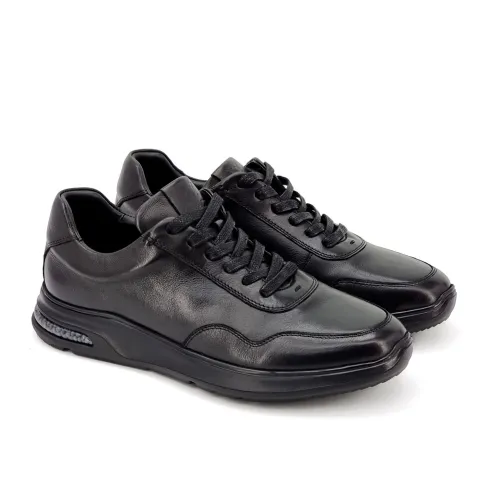 Кроссовки мужские