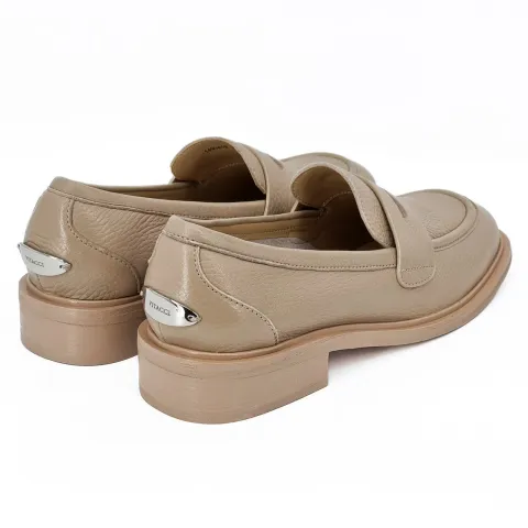 Лоферы женские