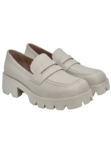 Лоферы женские