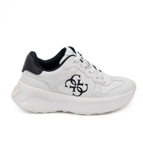 Кроссовки женские