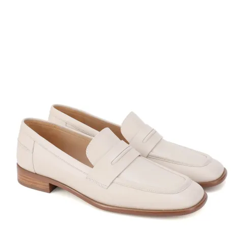 Лоферы женские