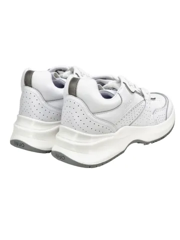 Кроссовки женские