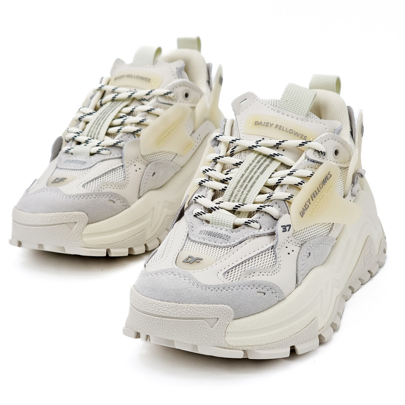 Кроссовки женские