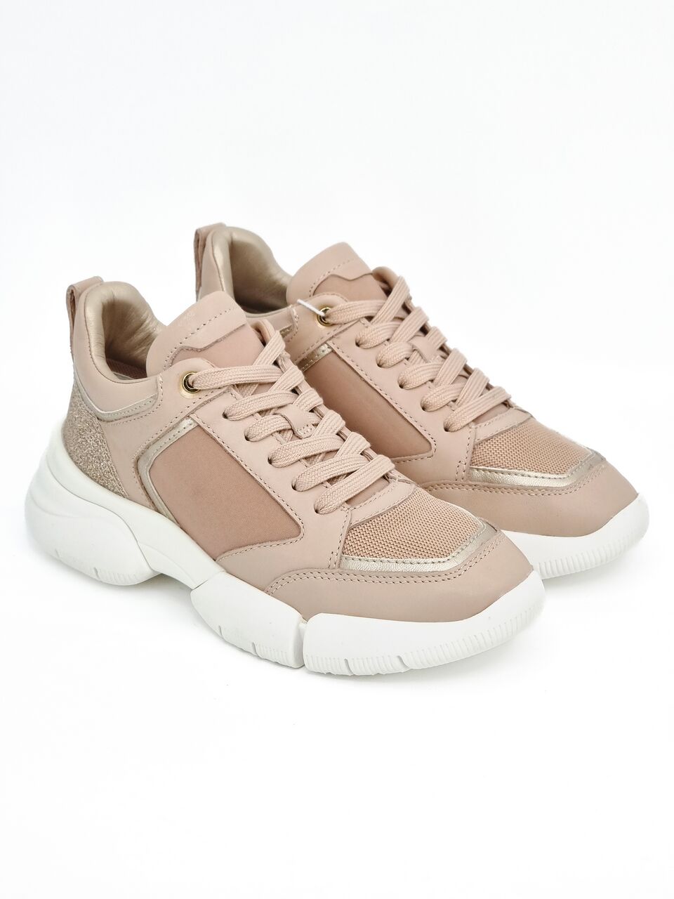Кроссовки женские
