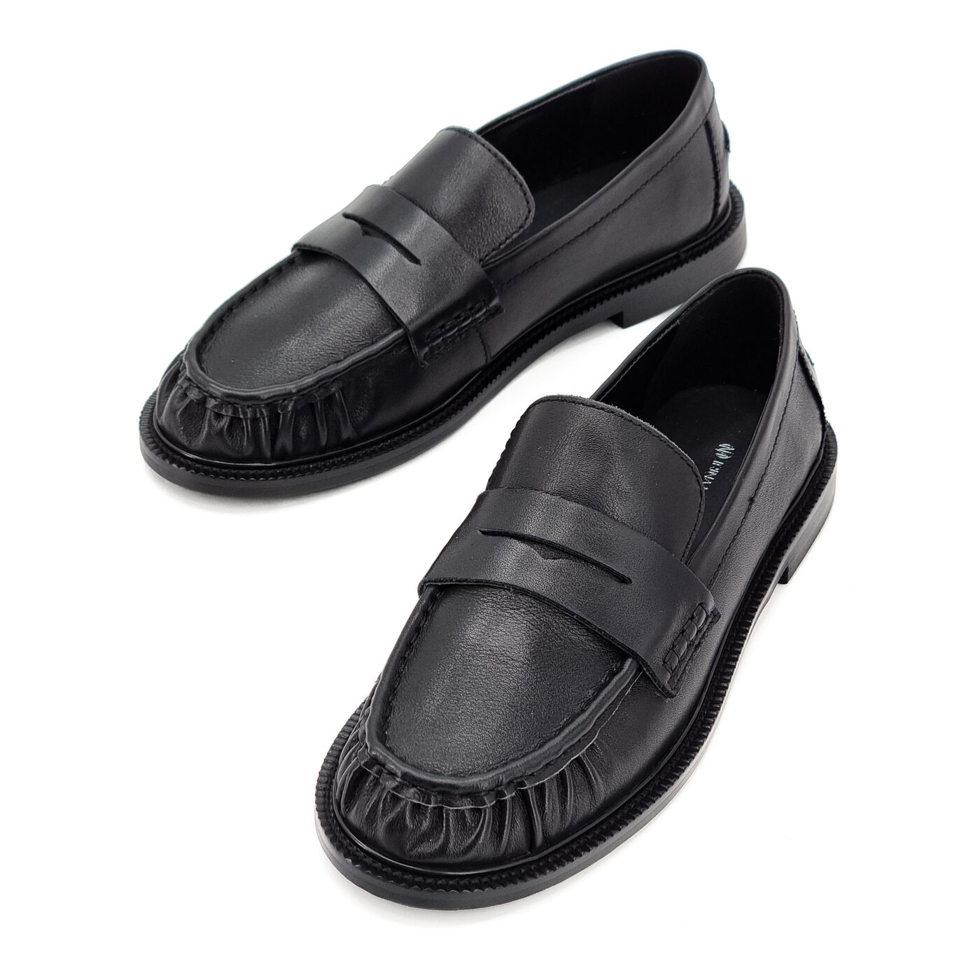 Лоферы женские
