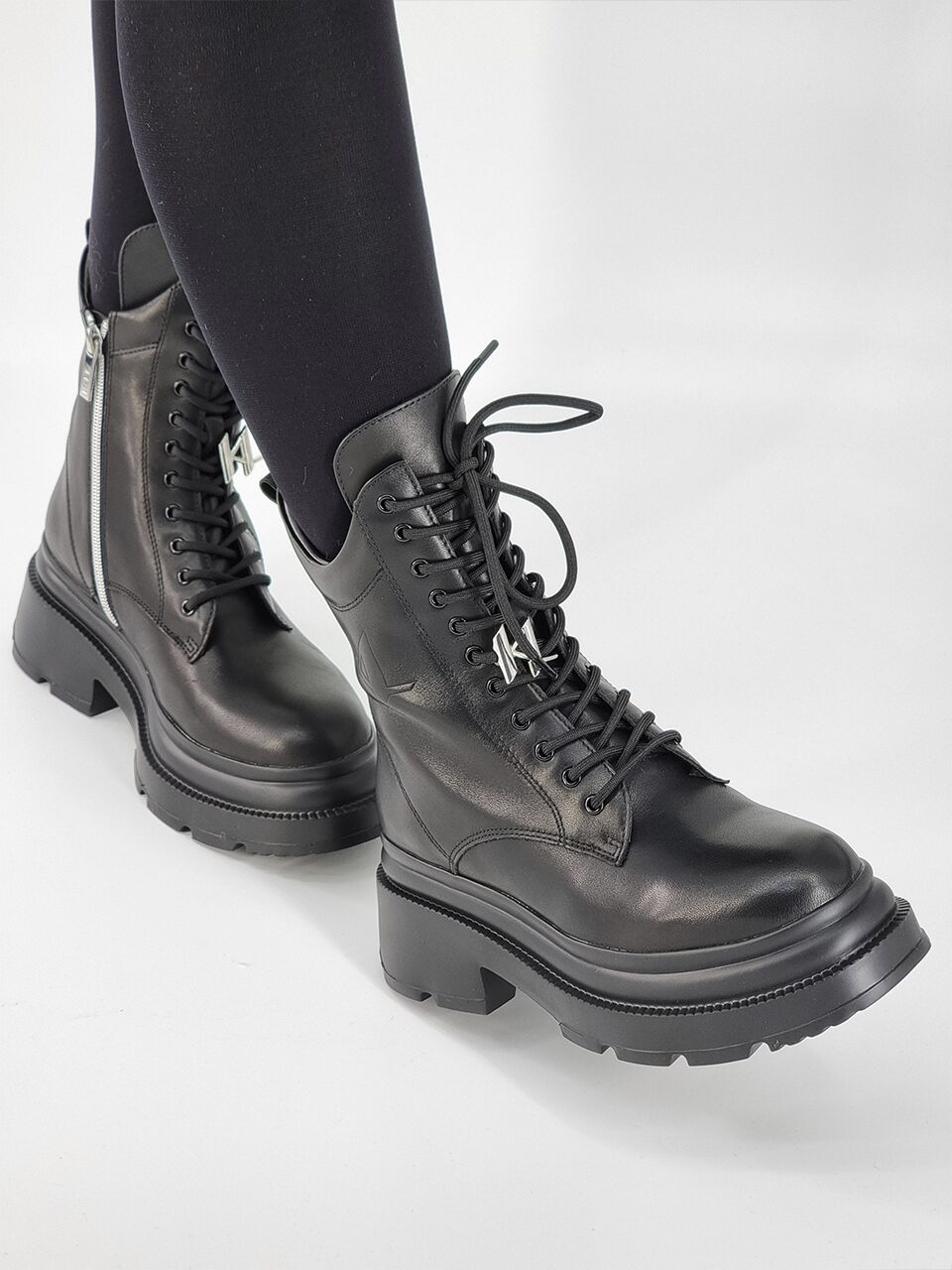 Ботинки женские