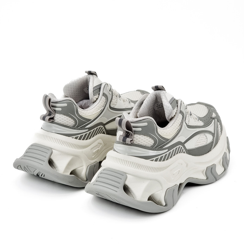 Кроссовки женские