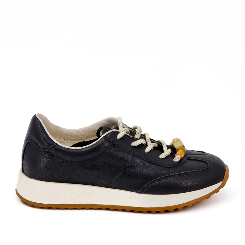 Кроссовки женские